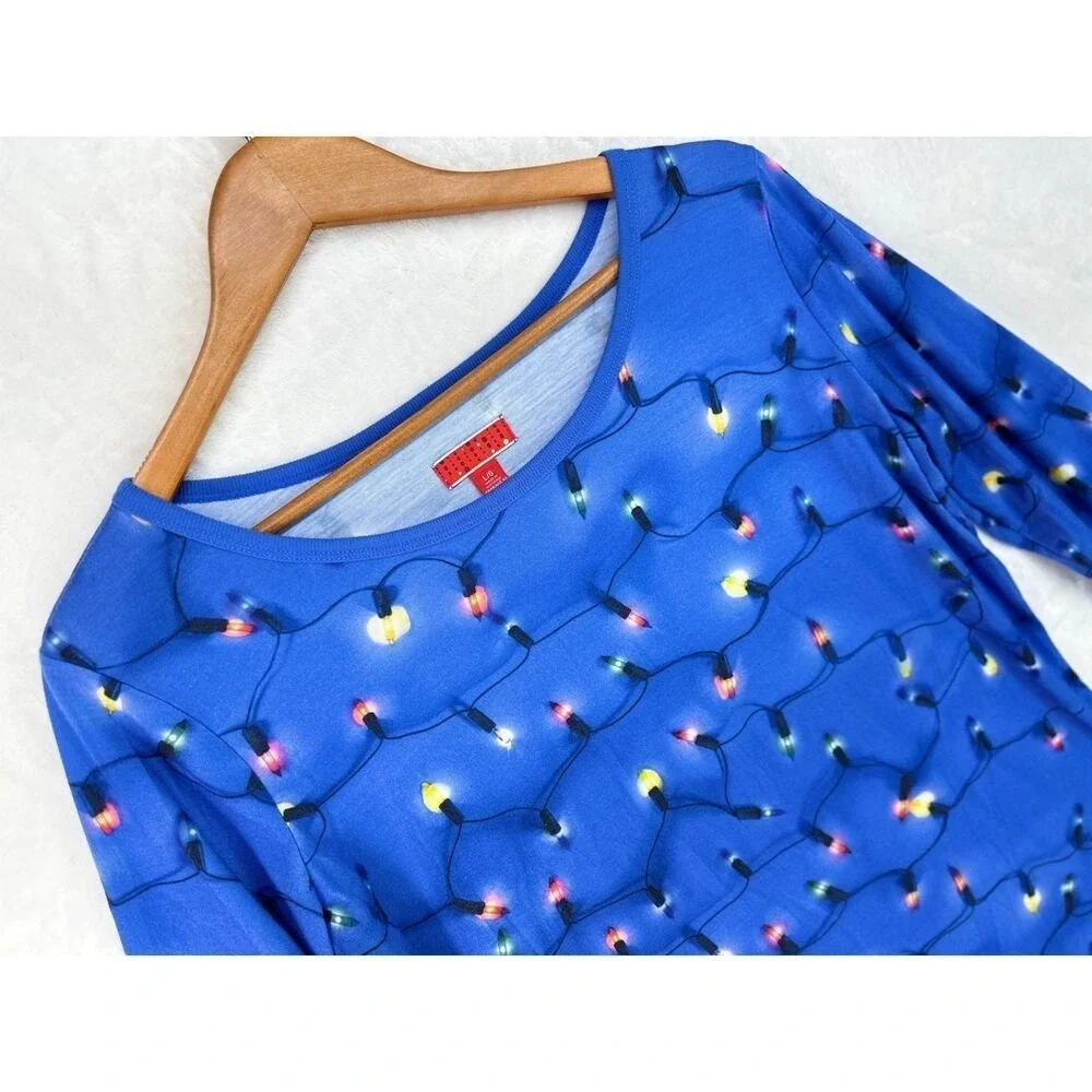 Target Christmas Lights PJ Top‎ Womens Large Blue Scoop Neck Long Sleeve Tee